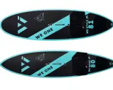 Zwei schwarze und türkise Surfbretter für Kinder, "WE ONE" und "WE STYLE JR. 81" / "WE WAVE JR. 80" sind auf beiden Seiten zu sehen.